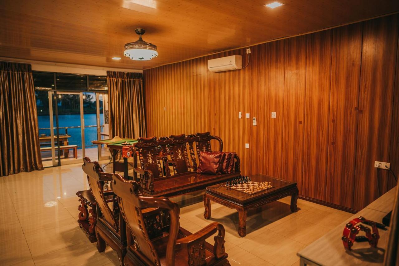 Villa Canoe And Fishing , Free Pickup à Batam Extérieur photo